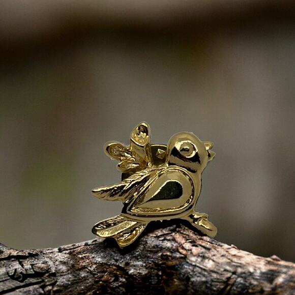 JJI Gold-Tone Bird Pin Brooch - Vintage Small Songbird Design - Picture 1 of 6